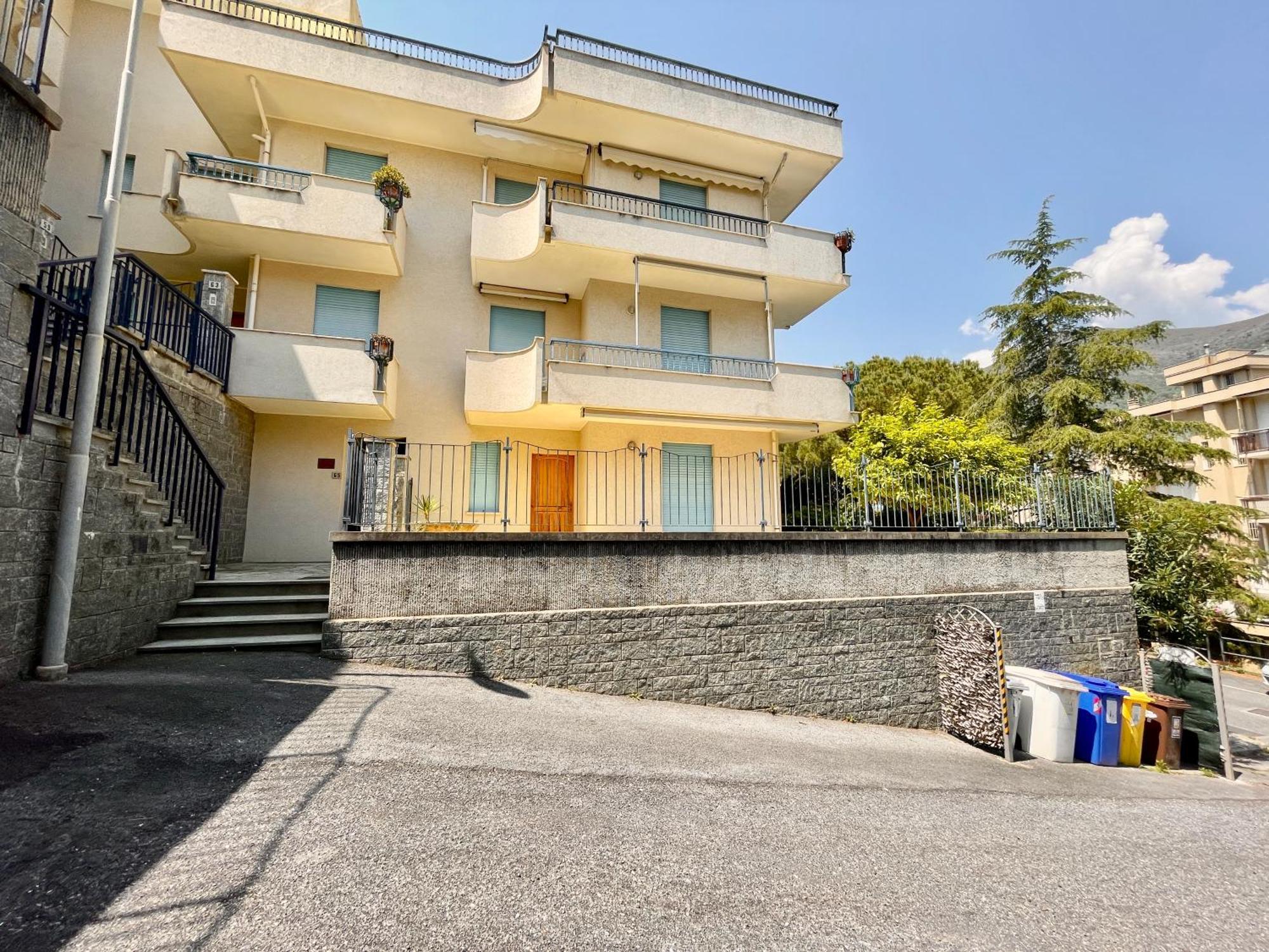 Apartmán 2 Locali A 600 Mt Dal Mare - Free Parking Ceriale Exteriér fotografie