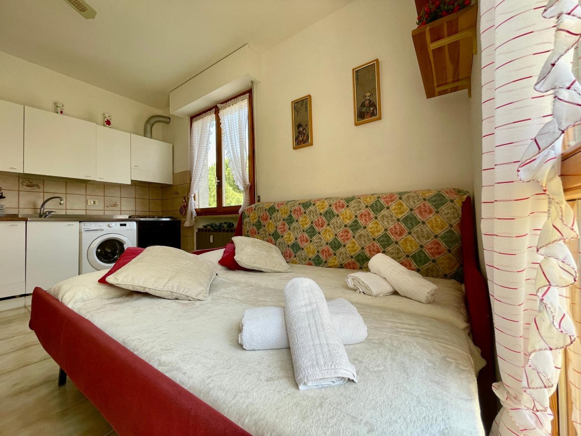 Apartmán 2 Locali A 600 Mt Dal Mare - Free Parking Ceriale Exteriér fotografie